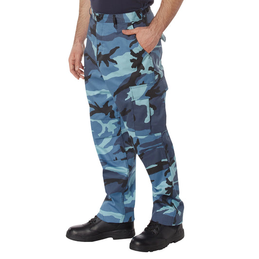 Experience over 4 decades of trusted design with our Color Camo Tactical BDU Pants. Constructed from a robust cotton / polyester fabric blend, these military cargo pants are built for unparalleled performance and comfort. www.defenceqstore.com.au