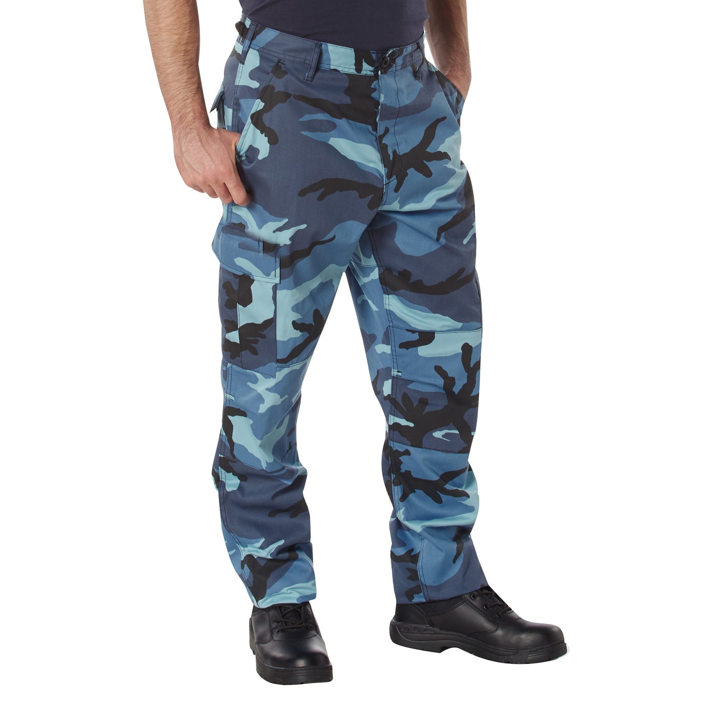 Experience over 4 decades of trusted design with our Color Camo Tactical BDU Pants. Constructed from a robust cotton / polyester fabric blend, these military cargo pants are built for unparalleled performance and comfort. www.defenceqstore.com.au