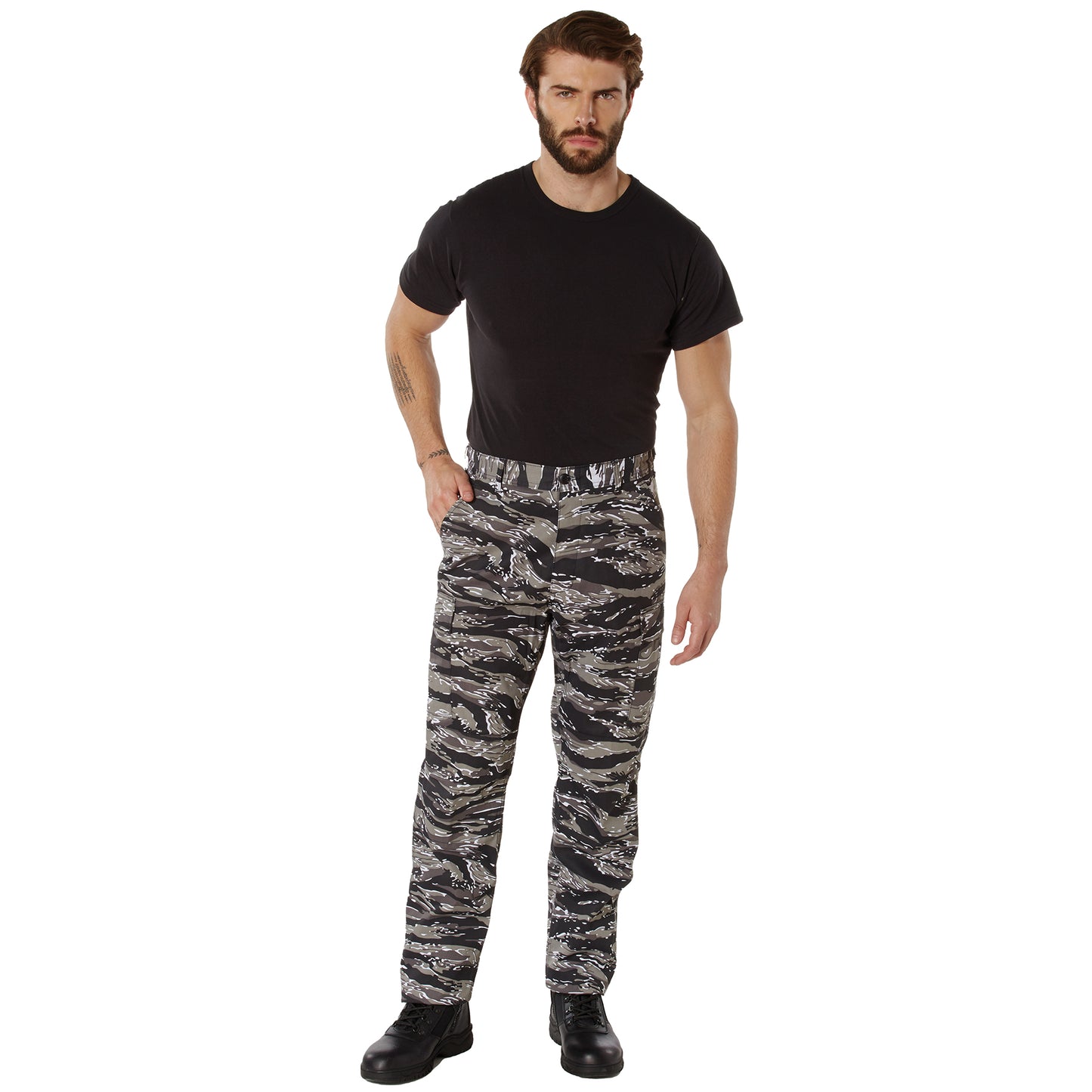 Experience over 4 decades of trusted design with our Color Camo Tactical BDU Pants. Constructed from a robust cotton / polyester fabric blend, these military cargo pants are built for unparalleled performance and comfort. Providing flexibility, strength, and plenty of pockets, these BDUs are not afraid to get down and dirty, standing up to tough challenges during field missions, tactical operations, law enforcement duties, and outdoor adventures. www.defenceqstore.com.au