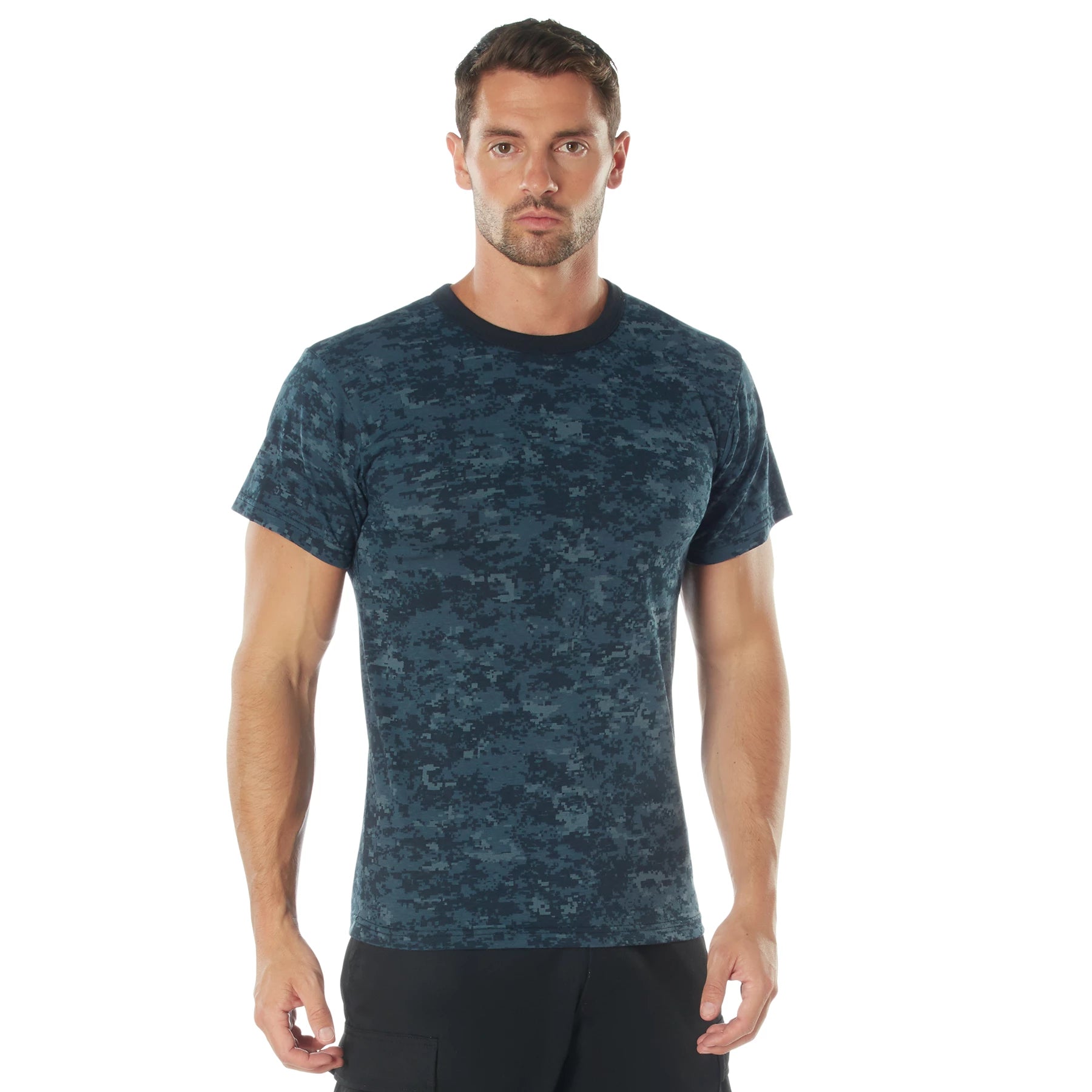 Inspired by field-proven military camouflage patterns and colors, our Digital Camo T-Shirts are an absolute must-have! Stay comfortable whether you’re out playing a few rounds of airsoft, jogging on a morning run, or camping on the weekend. www.defenceqstore.com.au