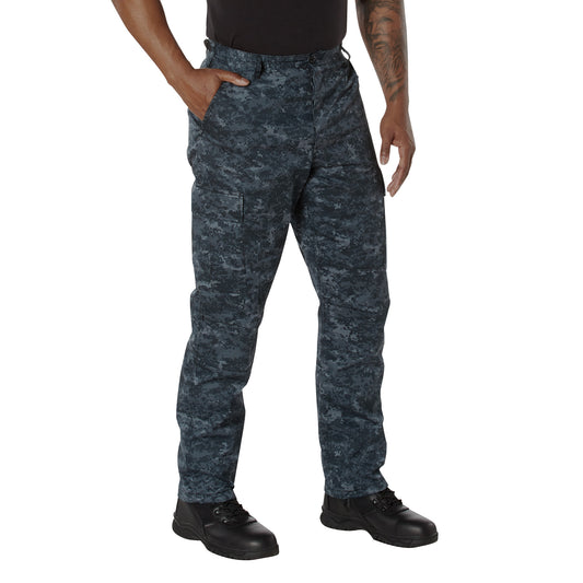 Experience over 4 decades of trusted design with our Digital Camo Tactical BDU Pants. Constructed from a robust cotton / polyester fabric blend, these military cargo pants are built for unparalleled performance and comfort. www.defenceqstore.com.au