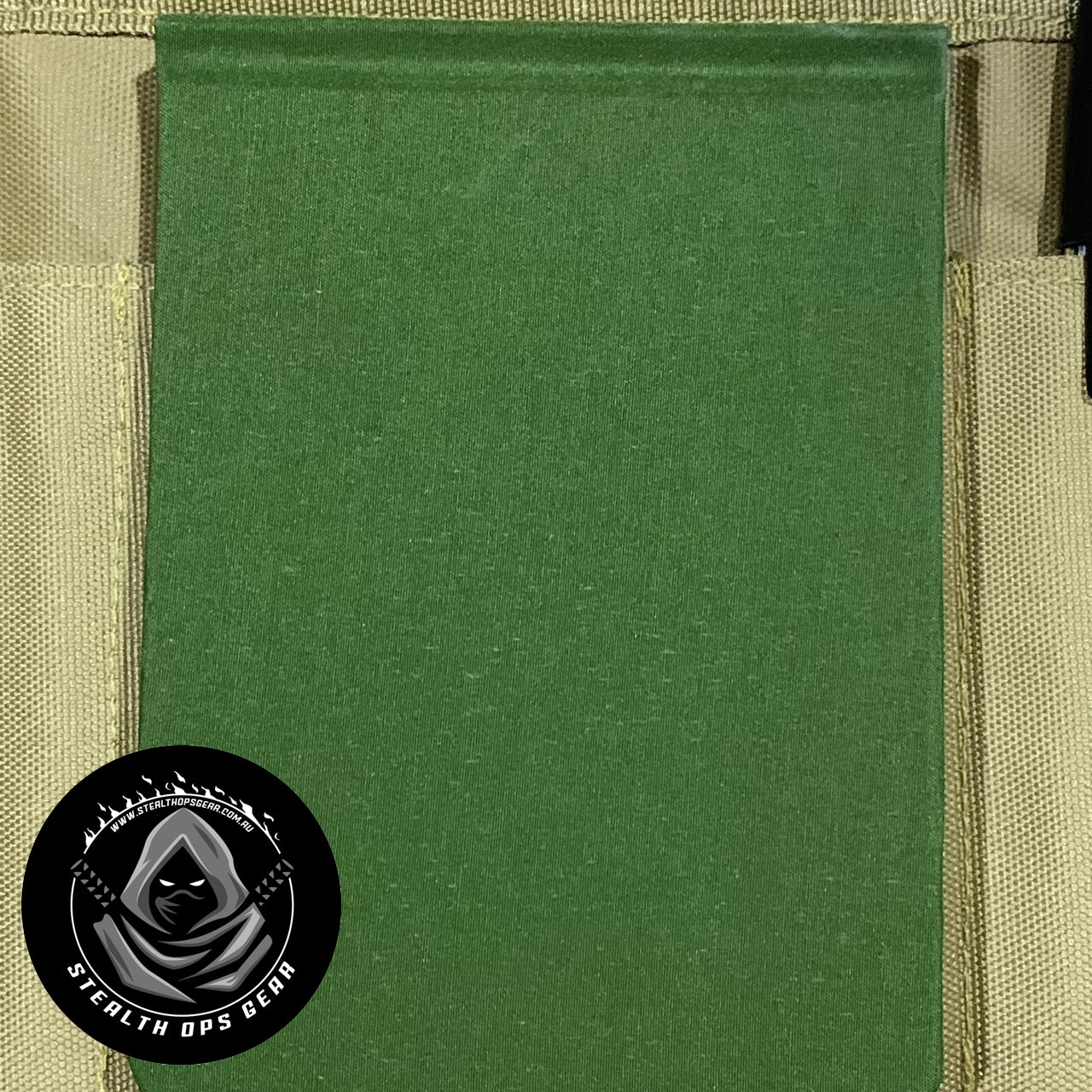 Designed on the Gold Coast, Australia this Khaki notebook cover is a must for your field administration needs. This can hold a notebook and viewee twoee plus 4 pens or pencils. Also to finish off the outer layer we have added a strap and velcro loop in khaki to help give this notebook the perfect feel. www.defenceqstore.com.au