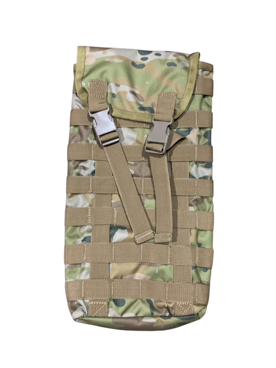 Maximize your tactical setup with fully adaptable MOLLE and PALS rear attachments featuring anti-corrosion copper press studs. Engineered with military-grade 900D fabric for unmatched resilience in demanding environments. www.defenceqstore.com.au