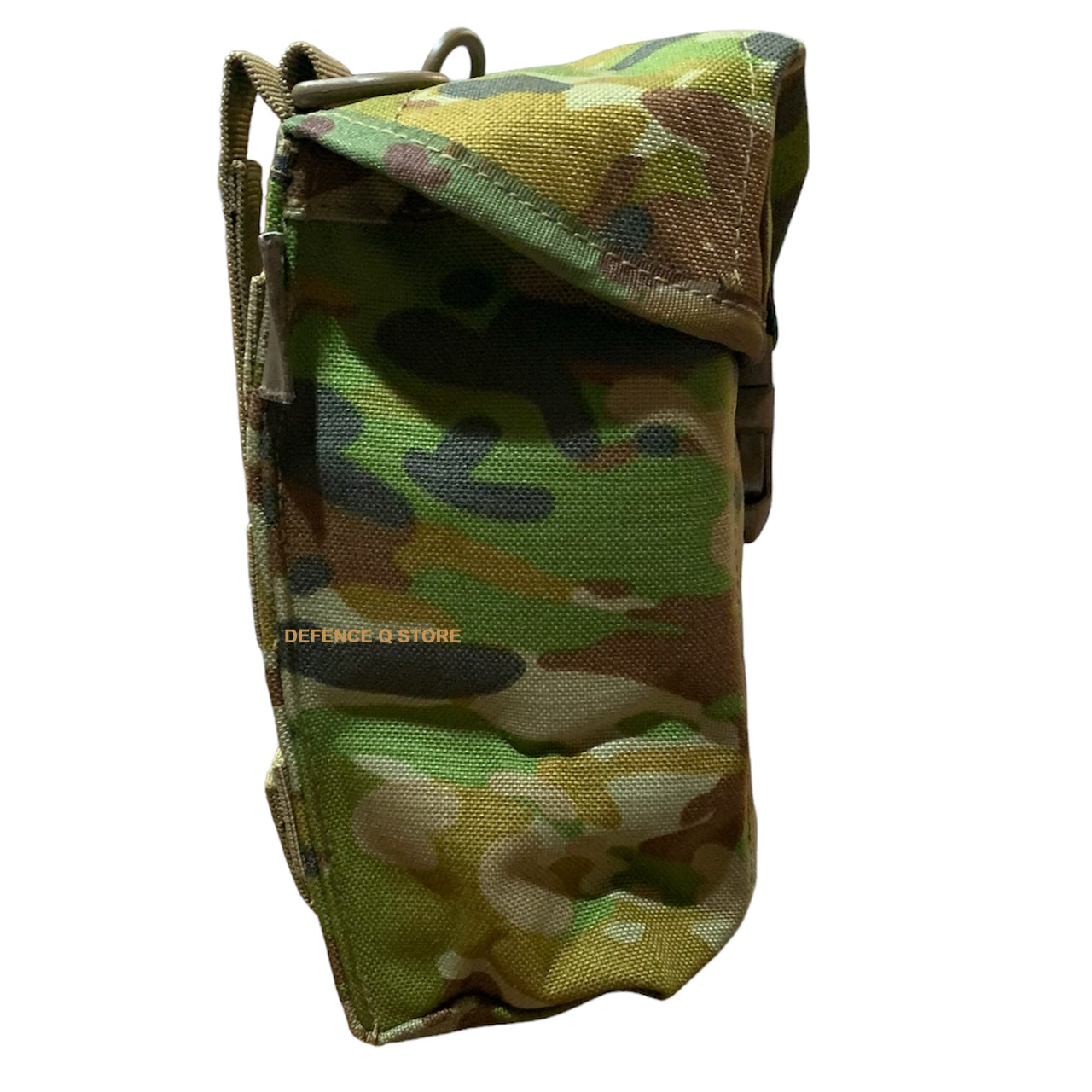 The AMCU Tactical Assault Minimi Pouch boasts the same high-quality standards as the standard issue Minimi, but with a lighter and stronger design that can be easily MOLLE mounted. www.defenceqstore.com.au side view of pouch