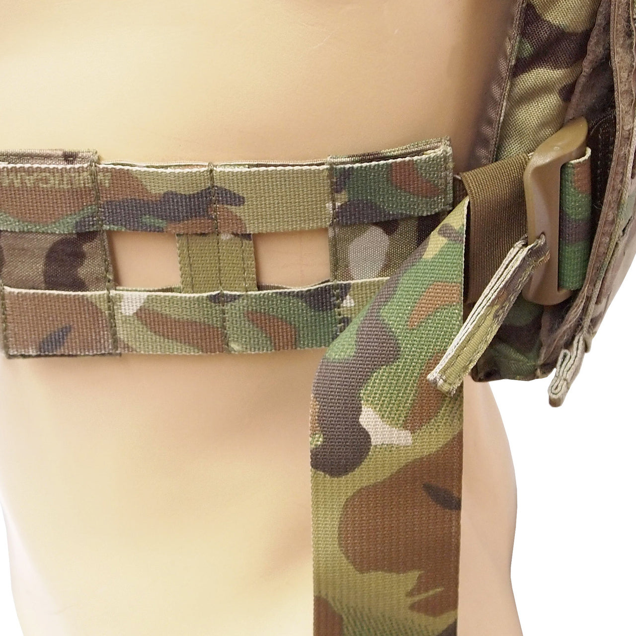 The Adaptable Plate Carrier (APC) fills the need for a low profile easy Don & Doff carrier, without reduced real estate, that also allows maximum adaptability to the fluid tactical environment. www.defenceqstore.com.au