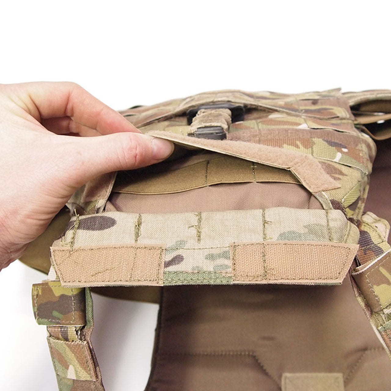 The Adaptable Plate Carrier (APC) fills the need for a low profile easy Don & Doff carrier, without reduced real estate, that also allows maximum adaptability to the fluid tactical environment. www.defenceqstore.com.au