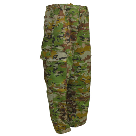These trousers have all the features of the&nbsp;M-25 pants but with the benefit of a new and modern construction. In the&nbsp;plain colours, they are perfect for work and casual use. They don't just look the part either, a rugged poly/cotton blend makes these ideal for physical activities like paintball. www.defenceqstore.com.au