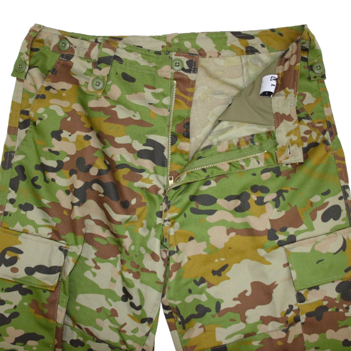These trousers have all the features of the&nbsp;M-25 pants but with the benefit of a new and modern construction. In the&nbsp;plain colours, they are perfect for work and casual use. They don't just look the part either, a rugged poly/cotton blend makes these ideal for physical activities like paintball. www.defenceqstore.com.au