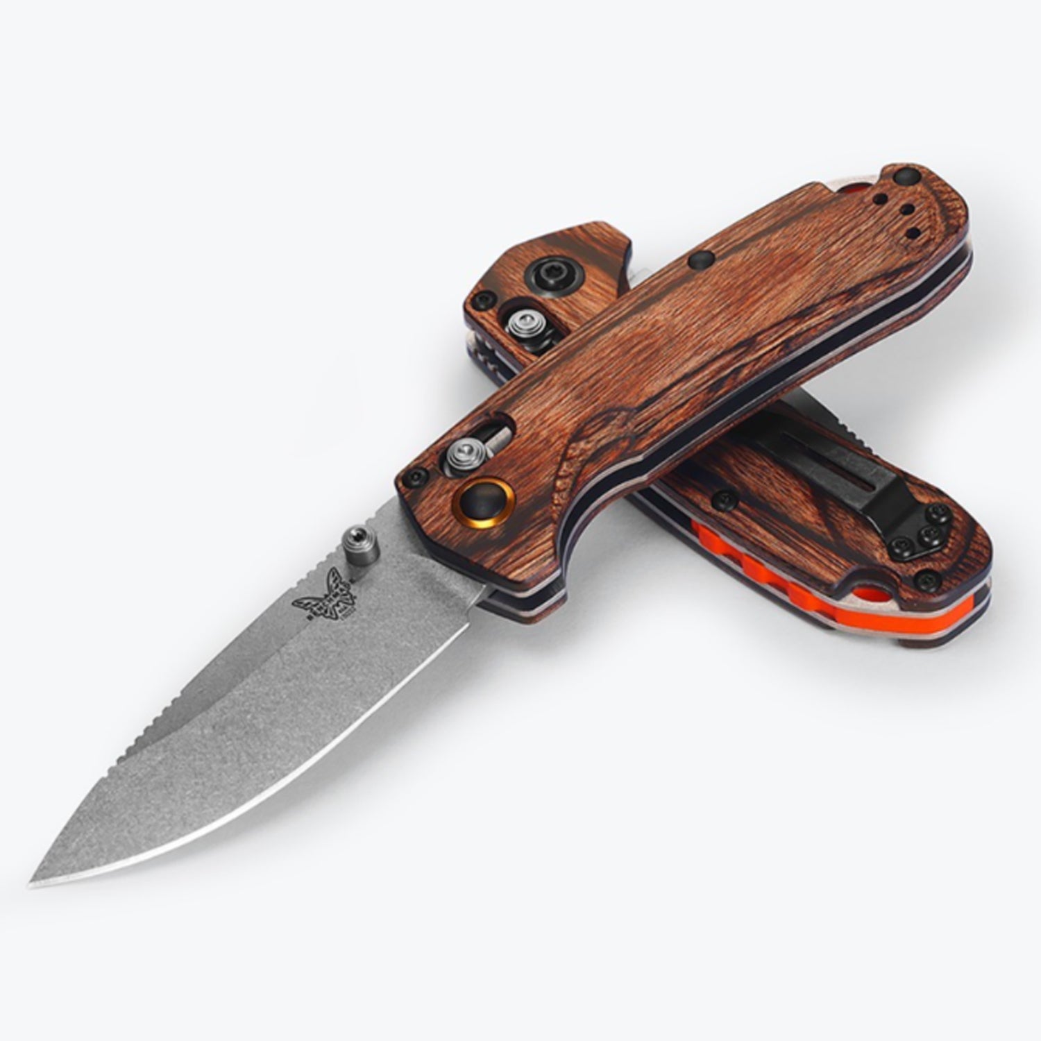For the outdoorists&nbsp;who seek&nbsp;out adventure throughout each hunting season, the 15032 North Fork unleashes the functionality of a hunting knife with the versatility of an outdoor EDC. Decked out with a CPM-S30V stainless steel drop point blade, www.defenceqstore.com.au