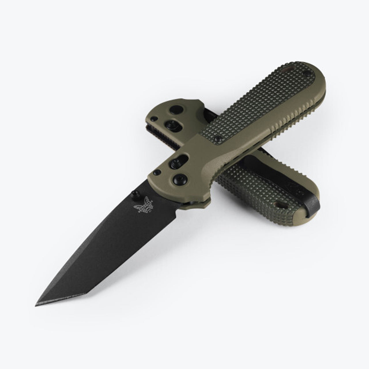 A solid EDC tool for hard use utility tasks, the new 431BK-1 Redoubt variant doubles down on its unrelenting workhorse reputation with a new tanto blade profile for optimal everyday preparedness. www.defenceqstore.com.au