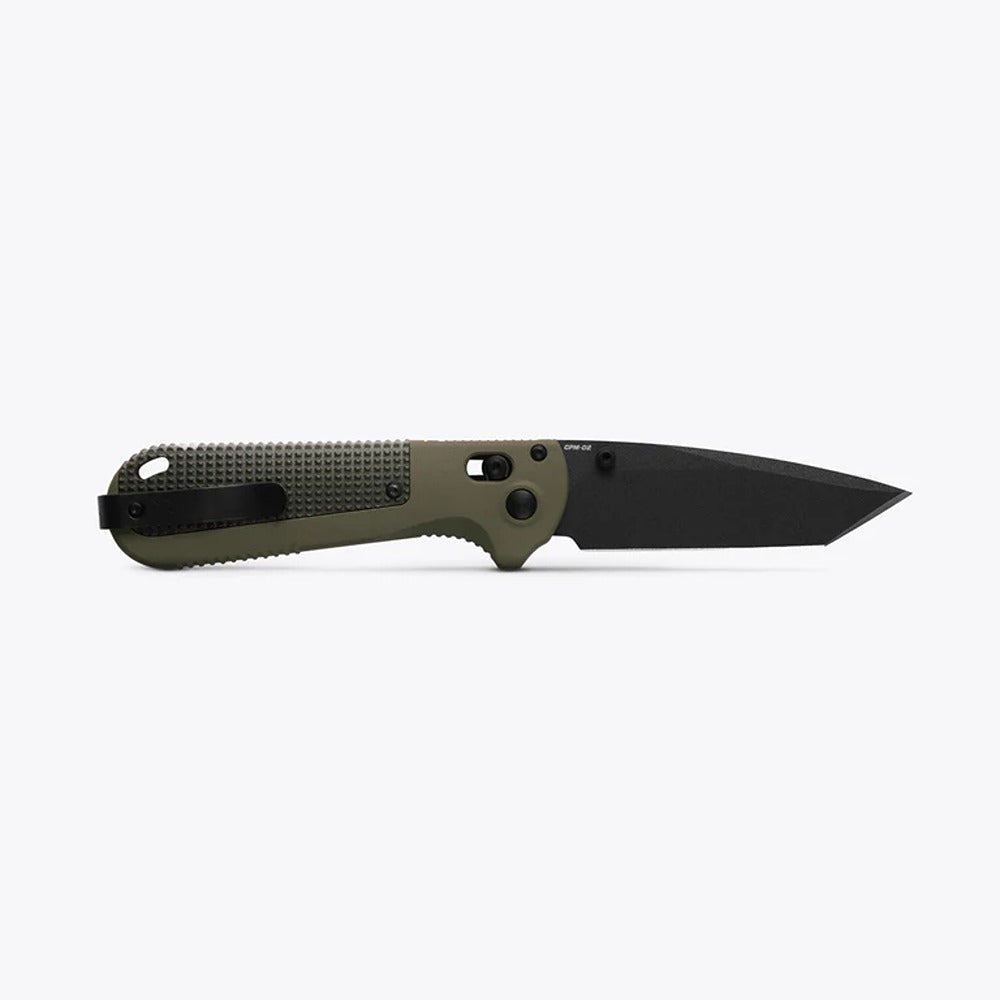 A solid EDC tool for hard use utility tasks, the new 431BK-1 Redoubt variant doubles down on its unrelenting workhorse reputation with a new tanto blade profile for optimal everyday preparedness. www.defenceqstore.com.au