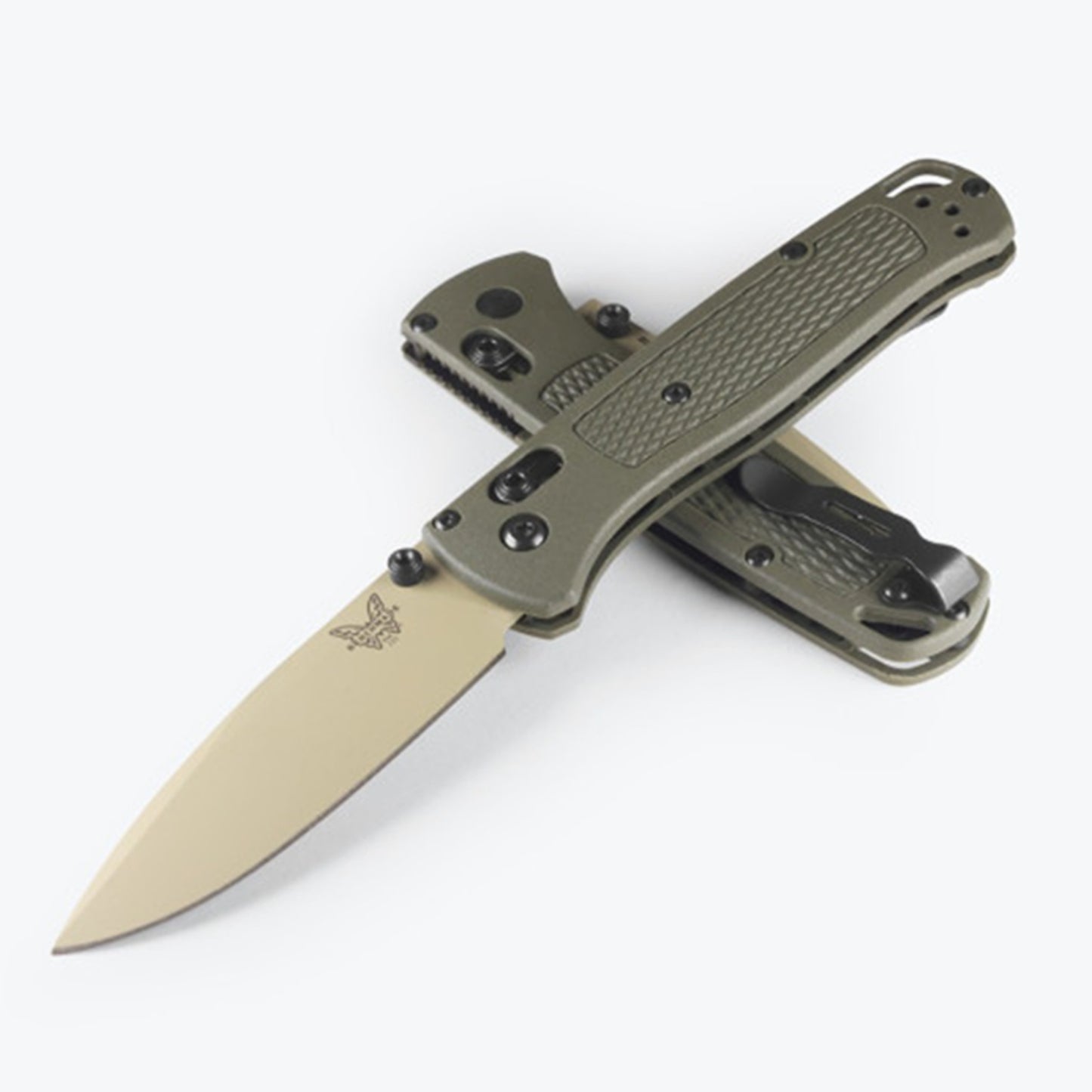 Whether you're drawn to the chassis or paint job mods, or the way a 4WD seems to climb up mountains rather than roll, but there’s just something about a custom overland vehicle that connects you with an adventure - much like our outdoors adventurists’ fave: the Bugout®. www.defenceqstore.com.au