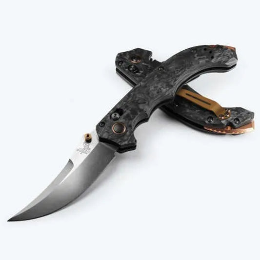 Tactical ferocity meets stylised refinement with a new EDC-friendly size in the wicked 865-02 Mini Bedlam®. Decked out in premium materials and finishes, the CPM-S90V super stainless steel blade with a satin finish gets to the point with an upswept scimitar shape ideal for hooking and slicing.  www.defenceqstore.com.au
