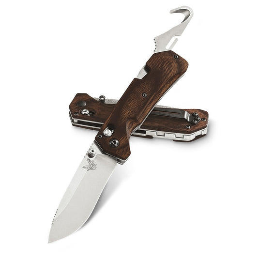 The Grizzly Creek - the total package for a hunting folder with the AXIS® lock, the perfect blade size and shape for just about any game cleaning chore, and a folding gut hook that's only there when you want it. www.defenceqstore.com.au