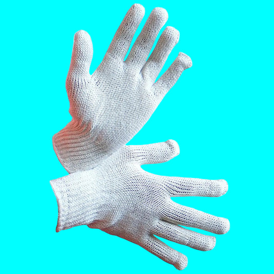 Engineered for outdoor enthusiasts and workers alike, these cotton work gloves deliver reliable hand protection without compromising breathability. The cotton-elastane blend ensures a comfortable fit that adapts to most hand sizes, while remaining durable enough for demanding tasks. www.defenceqstore.com.au