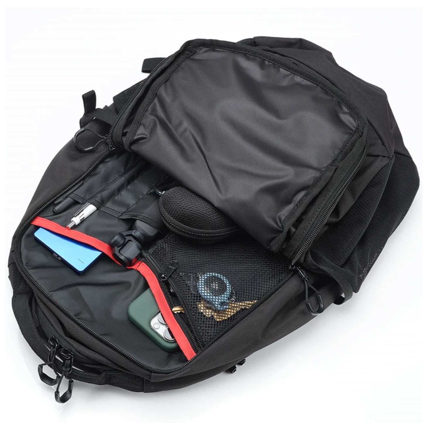 Volume: 30L/50 x 32 x 22cm
Premium quality, multi compartment 30L daypack
Action Back Extreme padded harness system
Sternum strap for improved pack stability
Large main storage pocket
Padded laptop sleeve fits most laptops to 15.4”
Hydration ready – Just add a 2L reservoir
Front zip storage pocket with handy organiser panel
Front zip stash pocket with brushed poly lining
Front QR storage sleeve pocket
External QR compression system
Side accessory / mesh bottle pockets www.defenceqstore.com.au