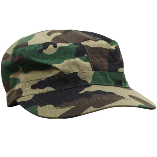 Built for serious outdoor use, the Commander Cap in Black combines tactical durability with everyday versatility. Constructed from tough ripstop fabric, it withstands demanding conditions while the adjustable rear velcro strap ensures a secure, customized fit. Get reliable sun protection and rugged style in one dependable cap. www.defenceqstore.com.au