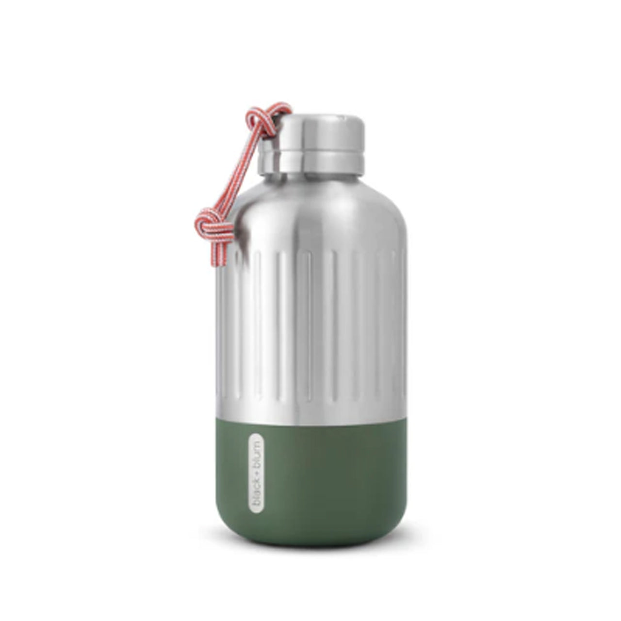 Discover the ultimate companion for your adventures, whether in the wild or cityscape, with our 650ml vacuum insulated stainless steel bottle. Keep your drinks refreshingly cold for an entire day or piping hot for 12 hours. Embrace the durable design and reliable insulation of our water bottle, perfect for any excursion. www.defenceqstore.com.au