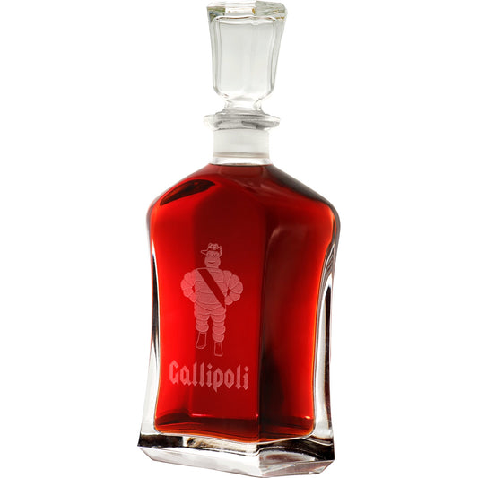 Bring your dining experience to life with the Gallipoli Company Italian Glass Decanter. This elegant, 750ml decanter proudly displays the company crest, etched with precision onto the sleek glass surface. www.defenceqstore.com.au