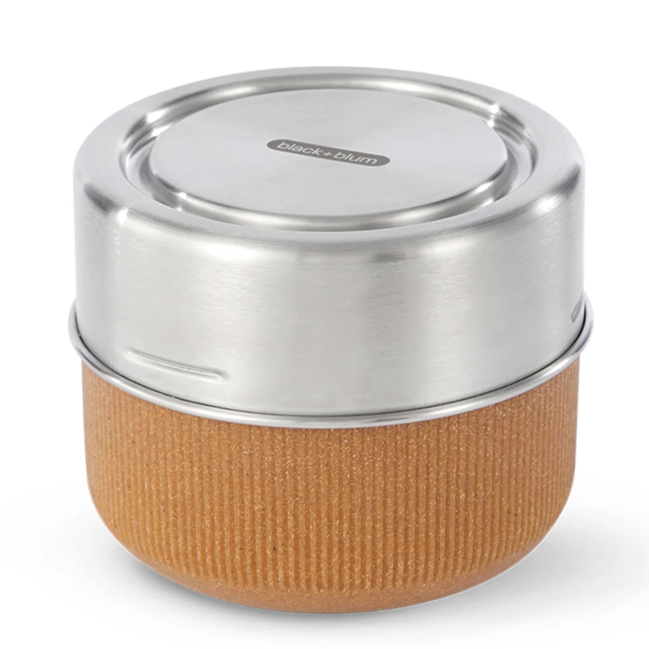 This lunch pot features a 600ml Borosilicate glass bowl that is lightweight and has a sustainable wood fibre base to keep your food cool. The lid is made of stainless steel for added durability. www.defenceqstore.com.au