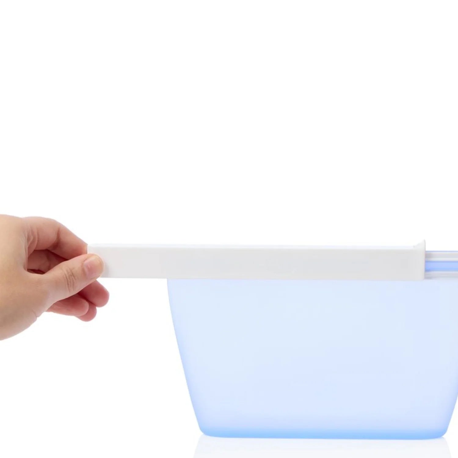 GoPouch is easier to use than zip-top bags, since the pouch stands upright and the rigid frame stays open, enabling easy-access snacking and mess-free filling. And, the pouch itself is made from the same food-grade silicone as our tried and tested GoToob+ bottles, so you can be confident that GoPouch is BPA, PC, and phthalate free. As with every humangear product, it’s also backed by our lifetime warranty www.defenceqstore.com.au