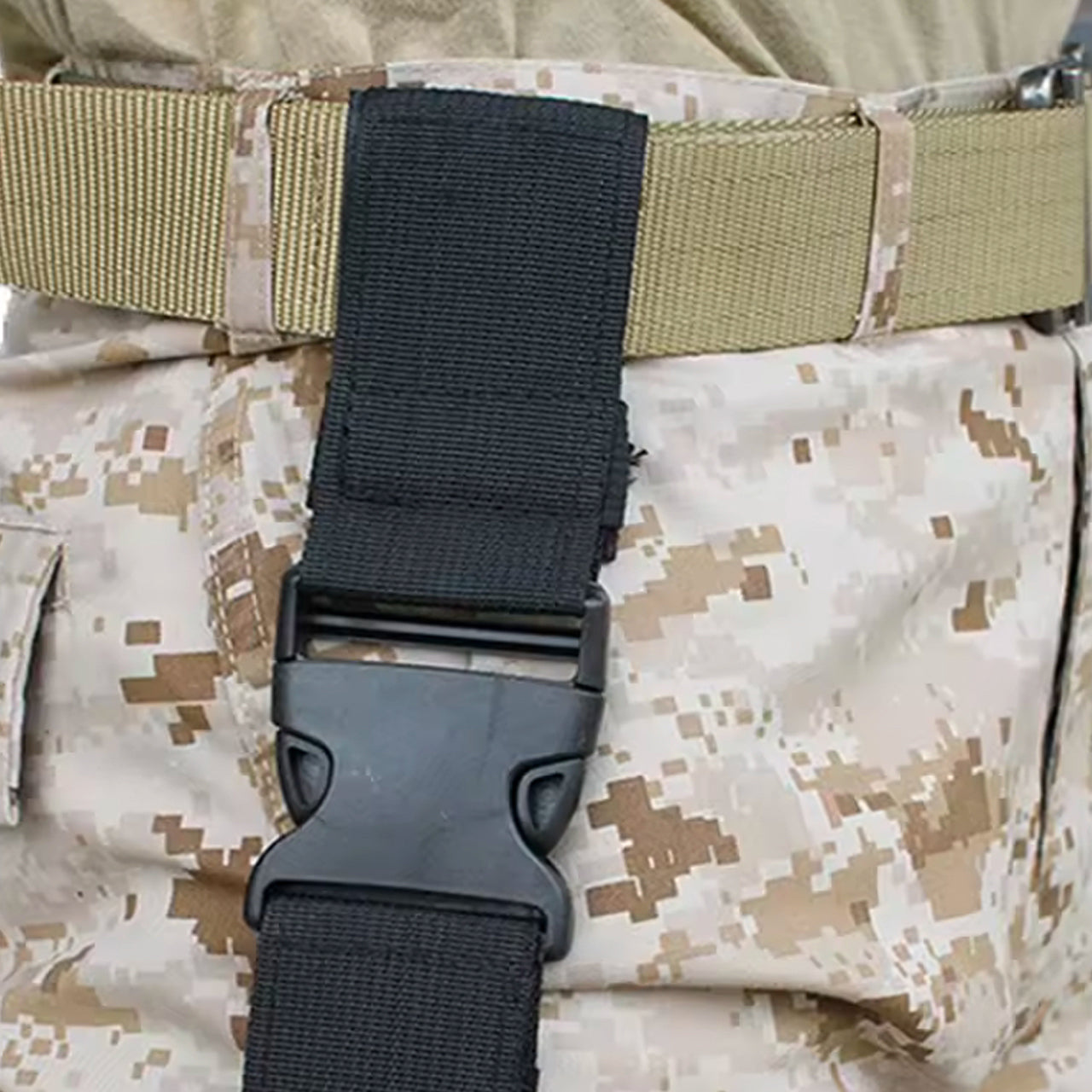 Adjustable Drop Leg Tactical Holster has been designed to fit the needs of any tactical, public safety, or military professional. The fully adjustable thigh holster will fit most full-frame semi-automatic pistols. www.defenceqstore.com.au