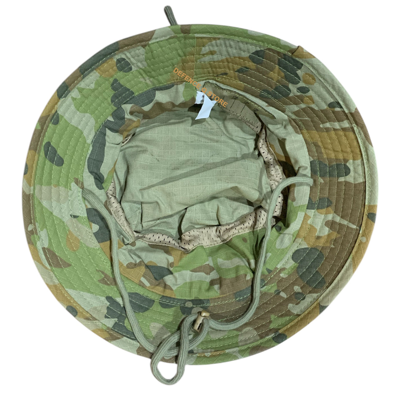 Elevate your outdoor adventures with the Premium Quality AMCU Giggle Bush Hat. Made with breathable fabric and two sturdy drawstrings, this hat is designed for ultimate comfort and functionality. www.defenceqstore.com.au