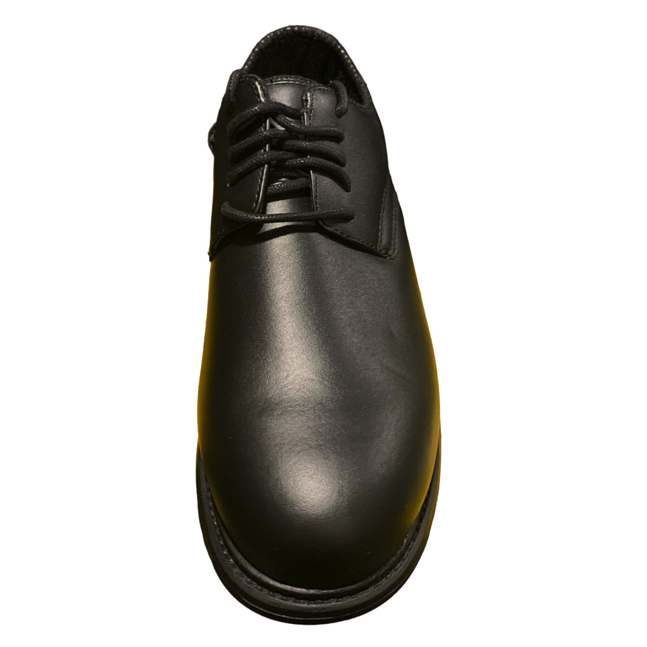 Upgrade your military wardrobe with the Oxford Leather Shoes. These military dress shoes boast a slip and oil resistant outsole, providing excellent traction, and a removable cushion insole for maximum comfort. Lined with moisture-absorbing cambrelle material, these oxfords will keep your feet dry. www.defenceqstore.com.au