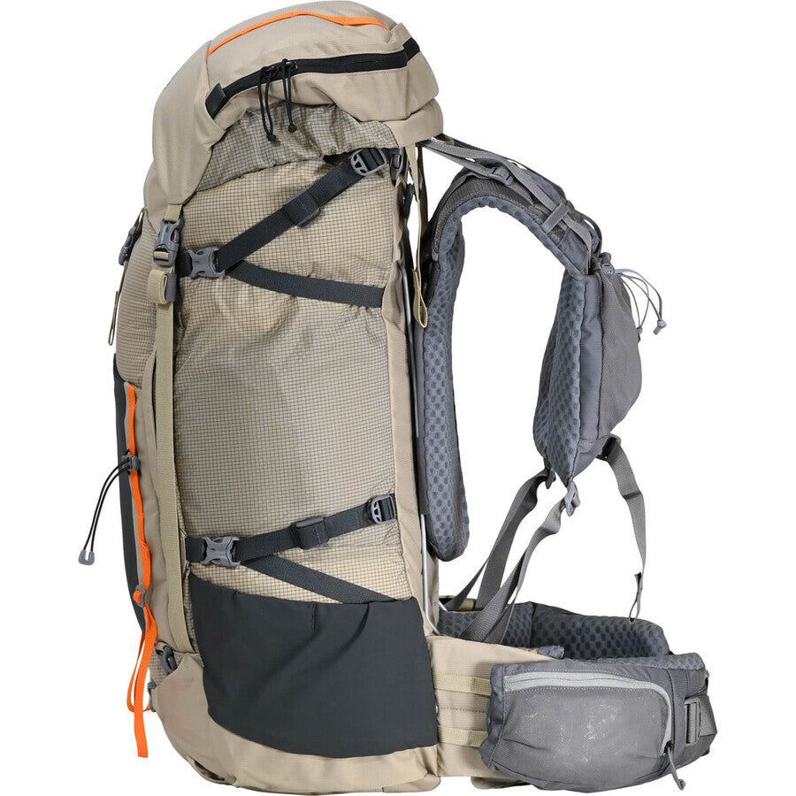 The BRIDGER 55 offers a feature-rich, weight-conscious, and durable pack that supports your overnight mission. FEATURES Breathable Endurance Yoke with pocketed shoulder pads Built with high abrasion-resistant fabric and water-resistant zippers Internal spring-steel wire frame Generous removable lid that converts to a hip sack www.defenceqstore.com.au