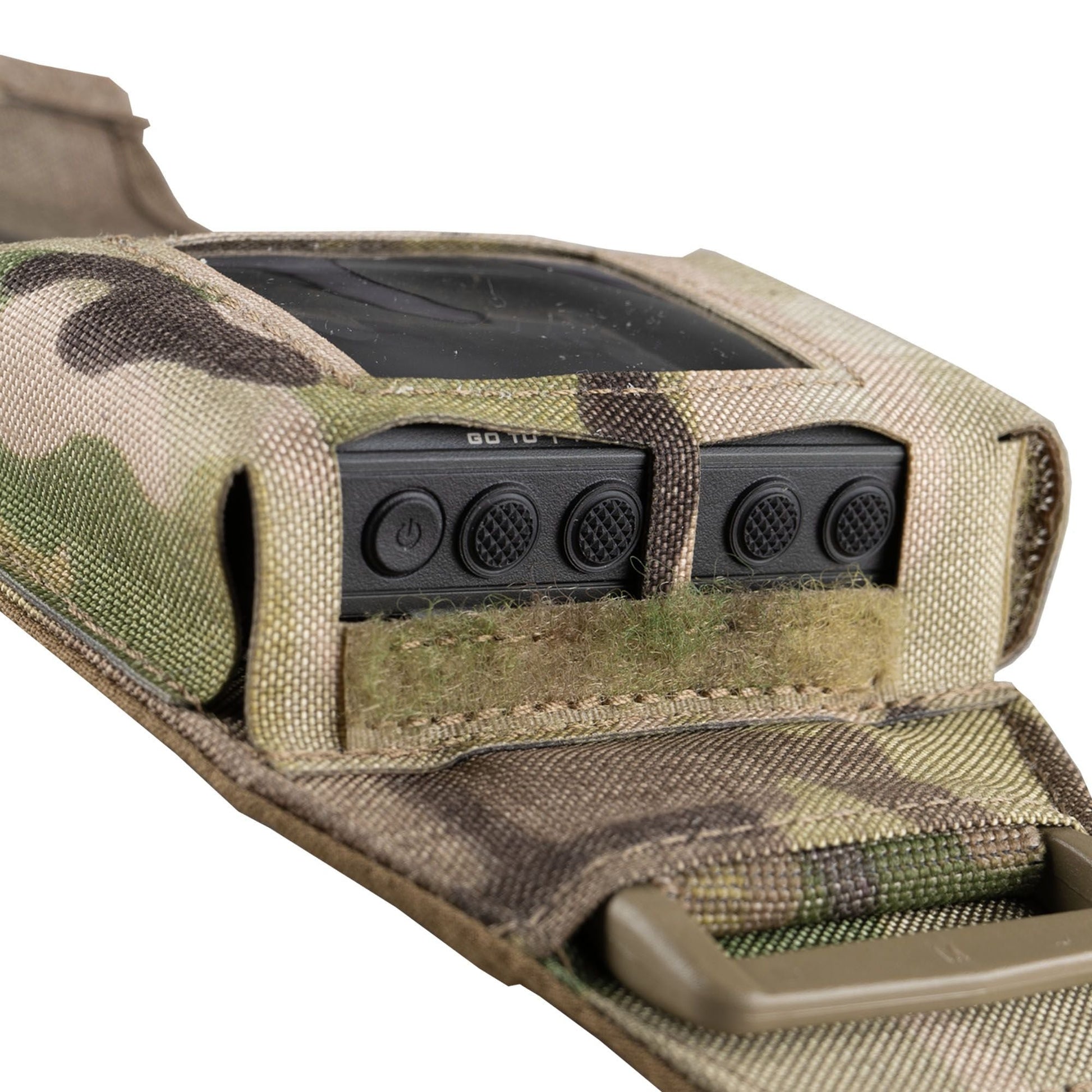 The PLATATAC 801 GPS Wrist Pouch is designed to hold the Garmin 801 GPS on the wearer's wrist. The pouch features a clear PVC window to and cut outs to access all buttons. The pouch also features a full cover for times when concealment is necessary. www.defenceqstore.com.au where the army shops