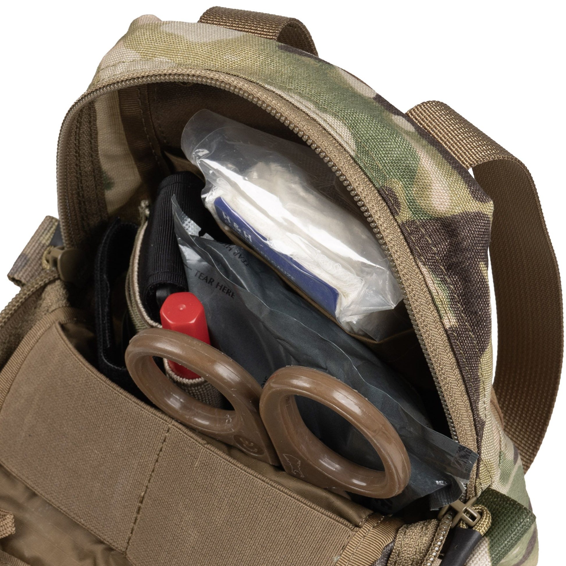 The Platatac LC Accessories Small V5 pouch is a versatile GP/utility pouch designed to hold a variety of items items. It features internal elastic loops and a lightweight open top pocket, as well as two small zippered pockets on the front for various smaller items. www.defenceqstore.com.au where the army shops