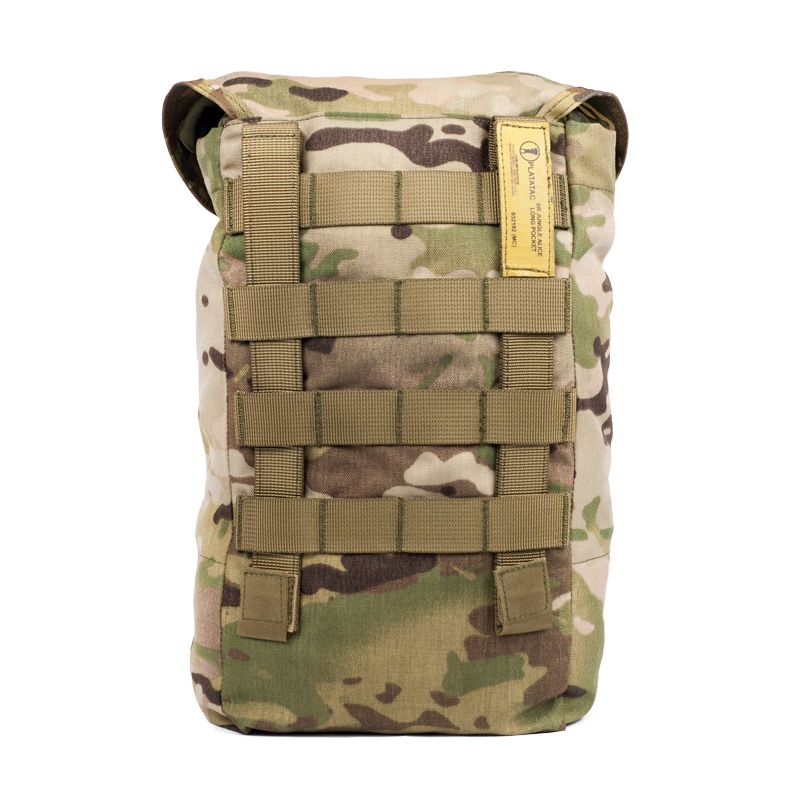 Weighs 256 grams
Fastex® closure
Double draw string closure to secure items and keep out dirt and rain
Button hole drainage
500 Denier tactical nylon
Made in Australia
www.defenceqstore.com.au 
where the army shops