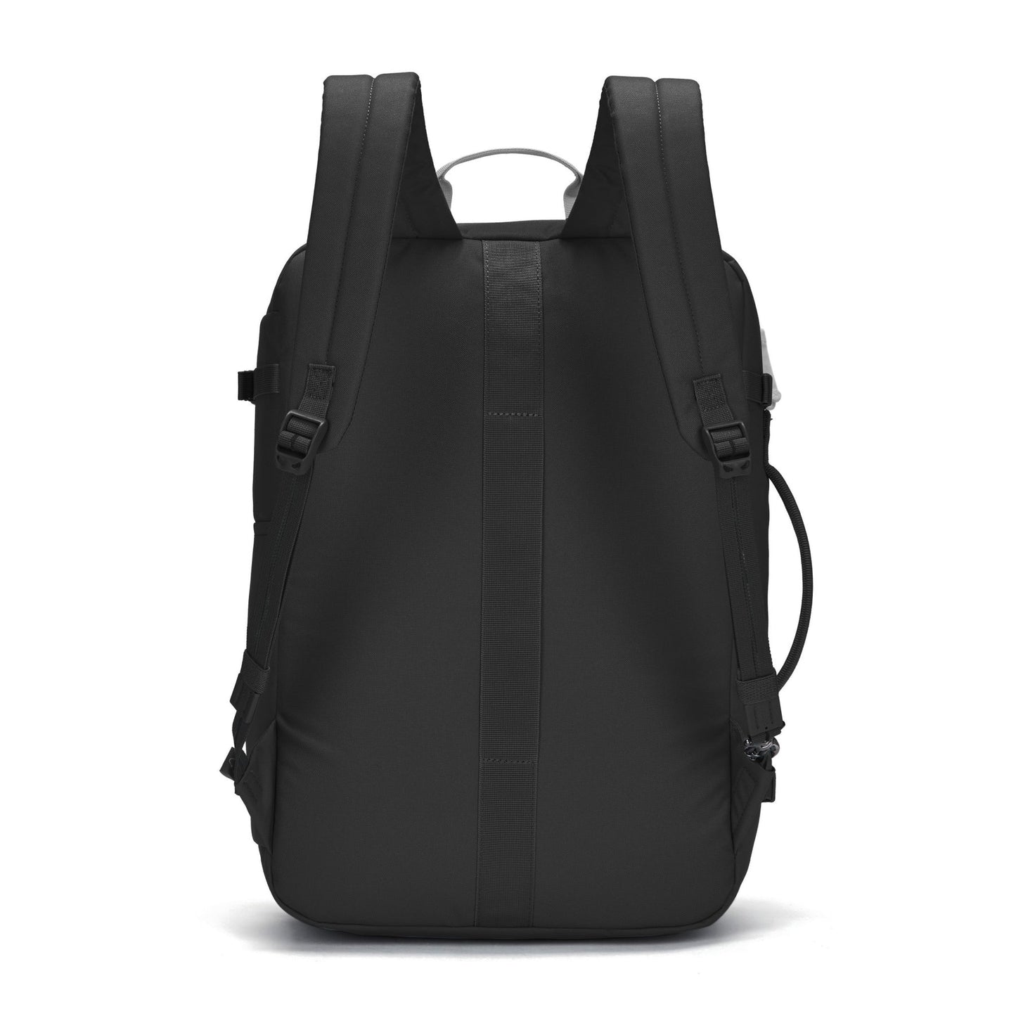 With 34L of capacity, this backpack offers enough storage for spontaneous travels but it's also suitable for day-to-day use. The lockable main compartment can open up like a suitcase for easy packing and access. www.defenceqstore.com.au