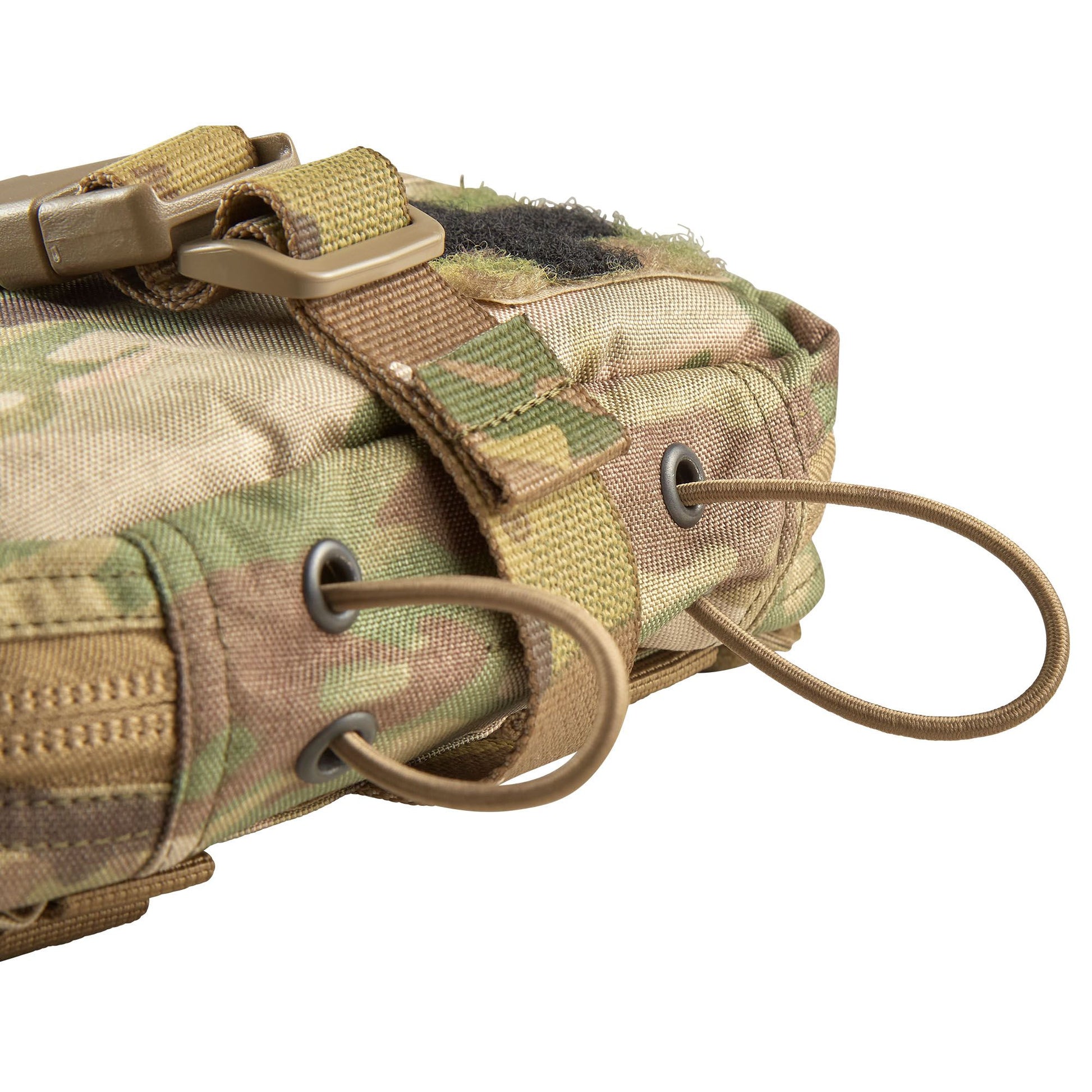 The Platatac Tear Away Med Pouch Horizontal (TAMPH) is a ambidextrous, horizontally mountable, compact, well laid out solution to store your individual first aid kit (IFAK), it can be mounted on any MOLLE/PALS platform or first-line belt and rapidly deployed in a matter of seconds for when you need it most. www.defenceqstore.com.au