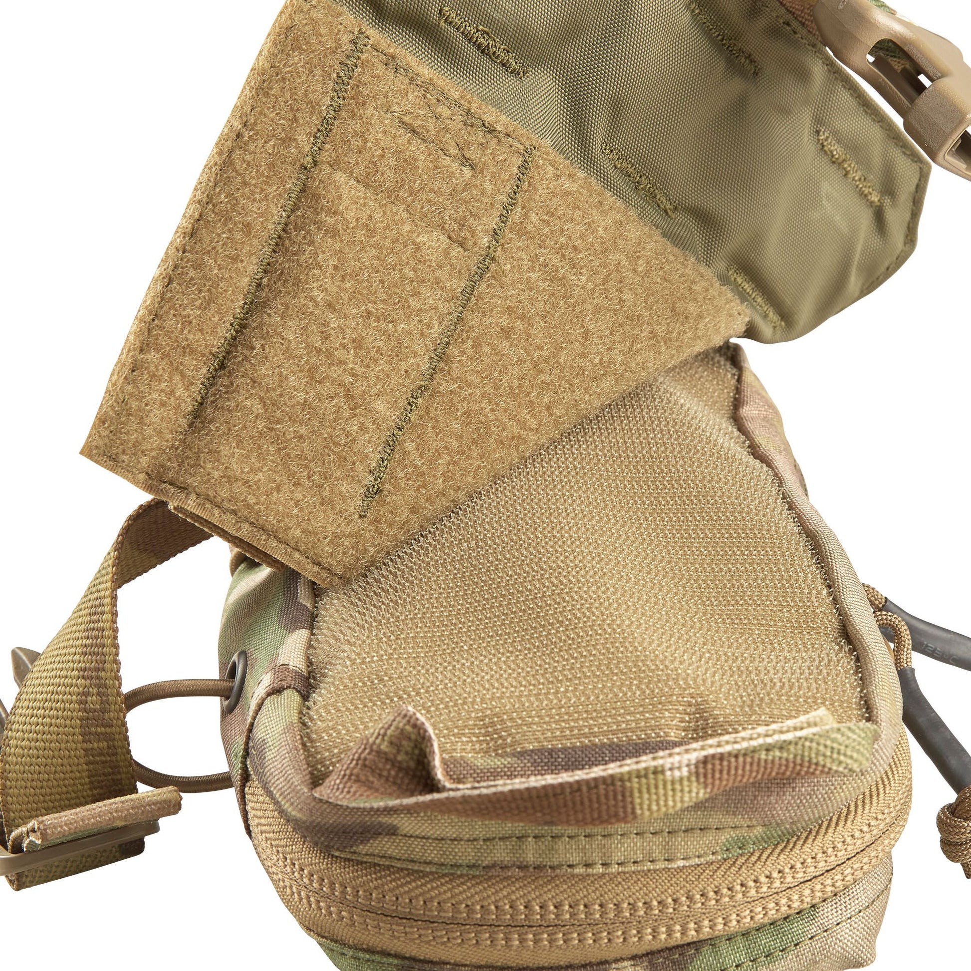 The Platatac Tear Away Med Pouch Horizontal (TAMPH) is a ambidextrous, horizontally mountable, compact, well laid out solution to store your individual first aid kit (IFAK), it can be mounted on any MOLLE/PALS platform or first-line belt and rapidly deployed in a matter of seconds for when you need it most. www.defenceqstore.com.au