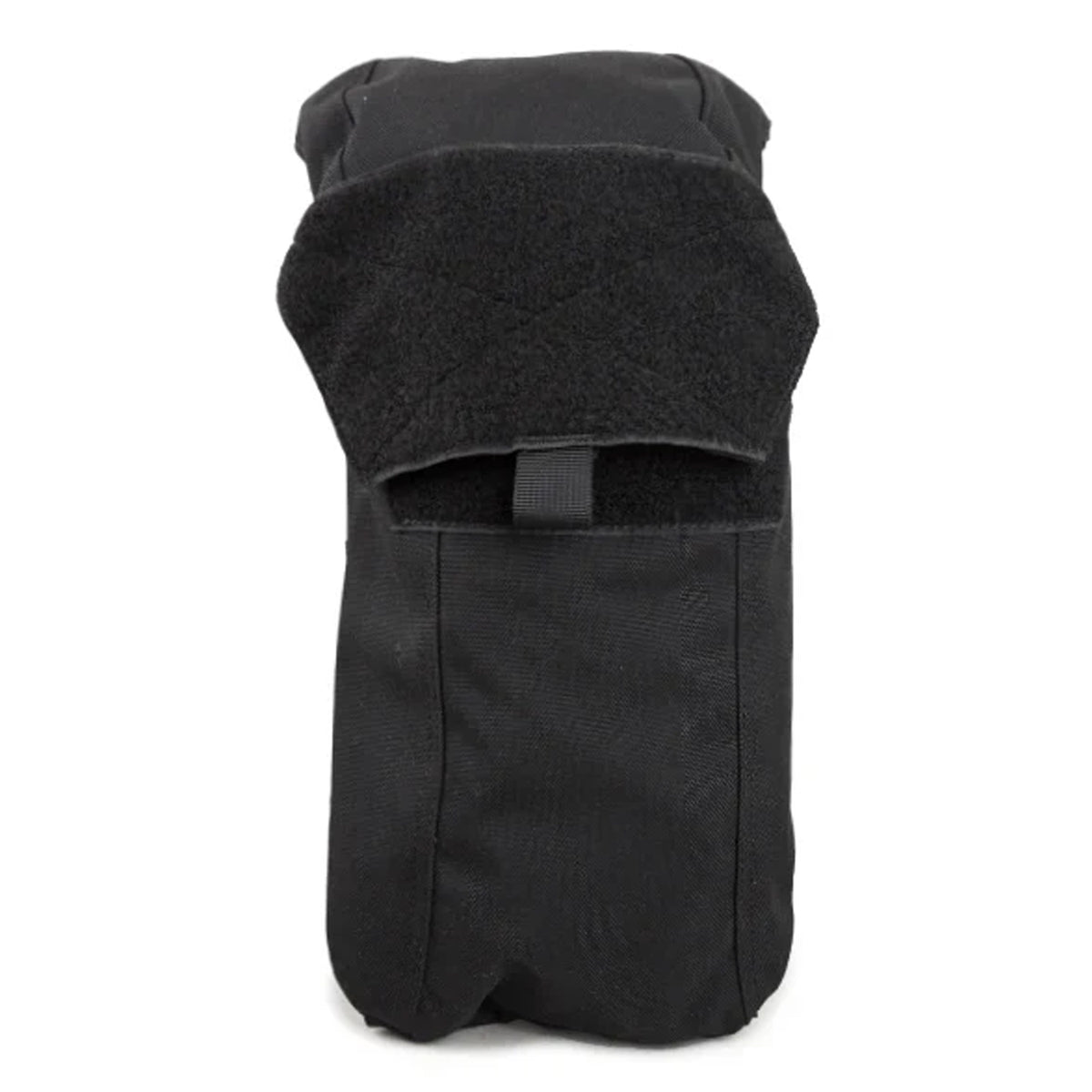 The Utility Hydration Cover is a MOLLE mounted cover for your hydration bladder. It is designed to fit 1x 2L Hydration Bladder. It features full external MOLLE attachment and Velcro Closure. www.defenceqstore.com.au