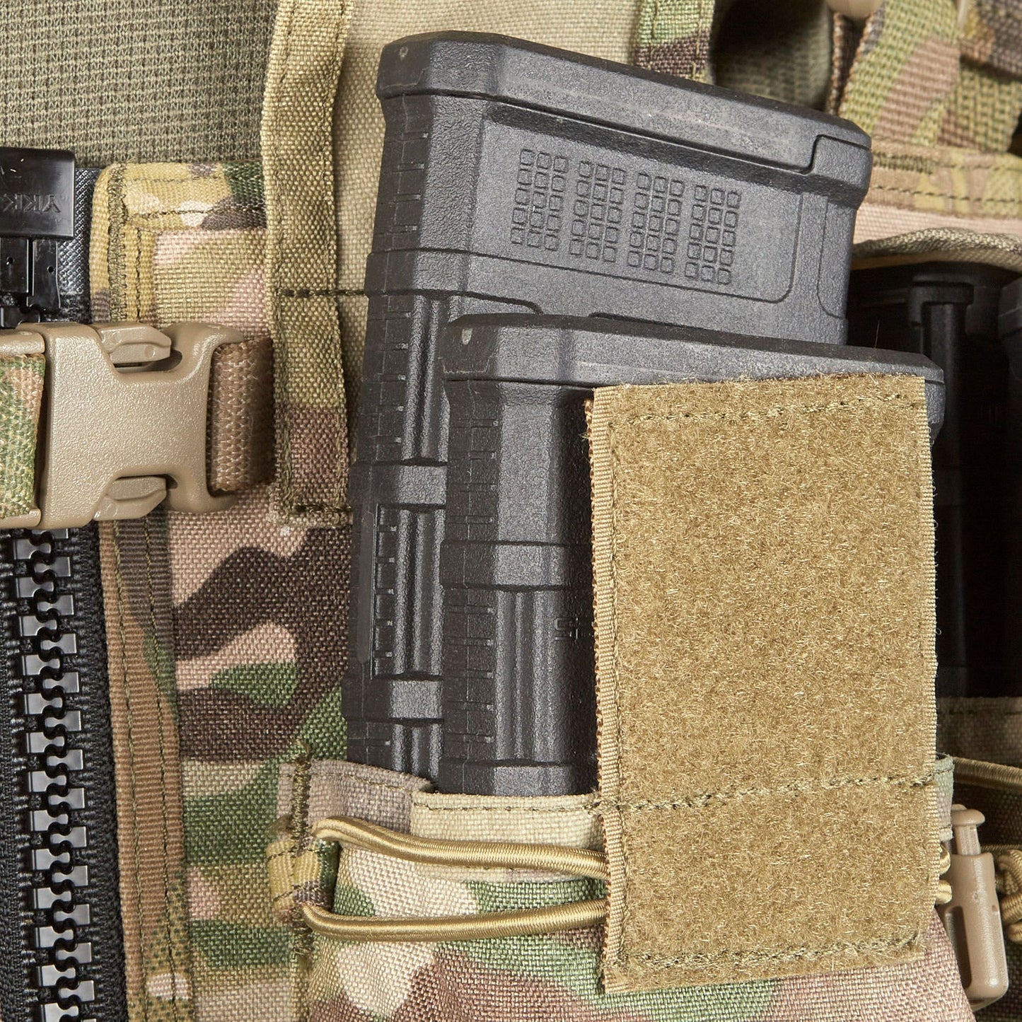 The PLATATAC VM load-bearing CAF MOD chest rig is an ambidextrous, general-purpose, no-frills, load carriage solution designed with flexibility and ease of use in mind.  It is designed to work as a standalone chest rig,or mounted to a plate carrier via quick release ITW clips. It features a large zipper in the middle for easy donning and doffing when wearing cold weather kit, or with armour. www.defenceqstore.com.au where the army shops