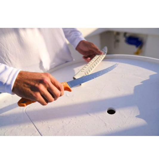 Developed specifically for anglers, the all new Dextreme series features a 2-in-1 blade and an ergonomic handle engineered to deliver great cuts with no compromises. The dual blade enables you to cut through scales without dulling the fillet blade for a more efficient fillet www.defenceqstore.com.au