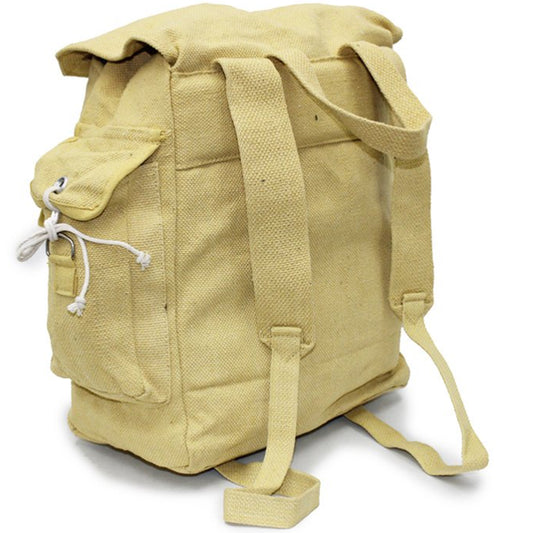 Its straps are also secured by a buckle system, allowing you to adjust it to your height. It’s perfect to use as a regular daypack that can be customised for your individual flare. Material: Cotton Canvas Main sack size 315x320x130mm www.defenceqstore.com.au