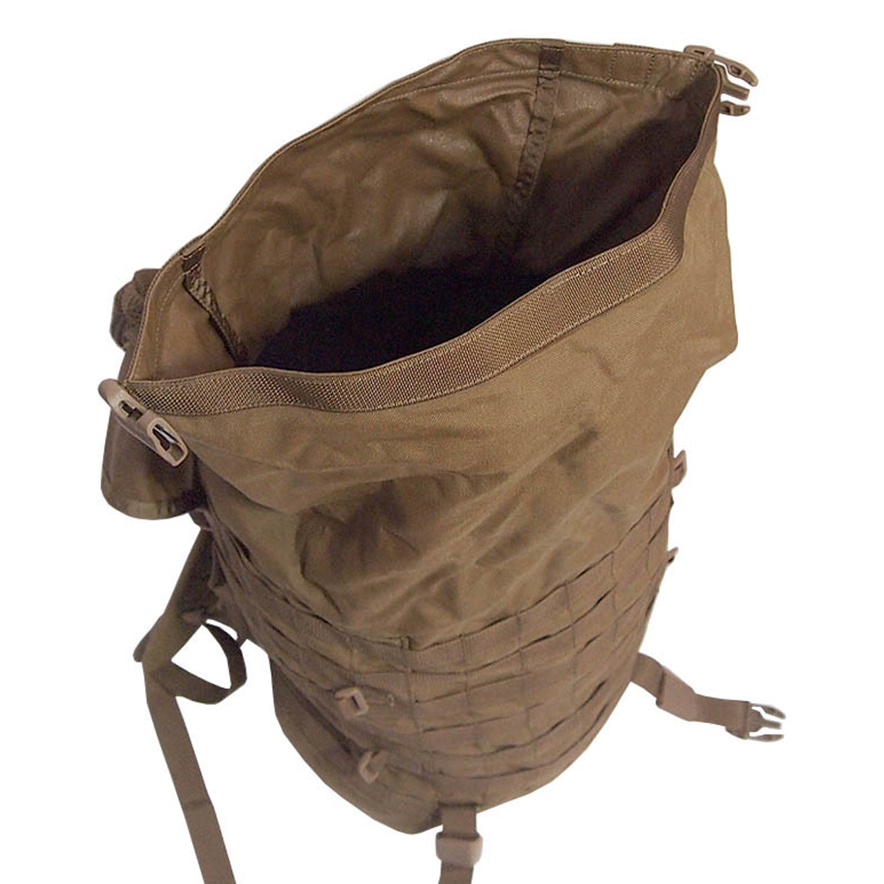 Designed to meet the day to day requirements of an operators ‘grab bag’. It’s simple yet bomb proof design makes it ideal for field use. www.defenceqstore.com.au