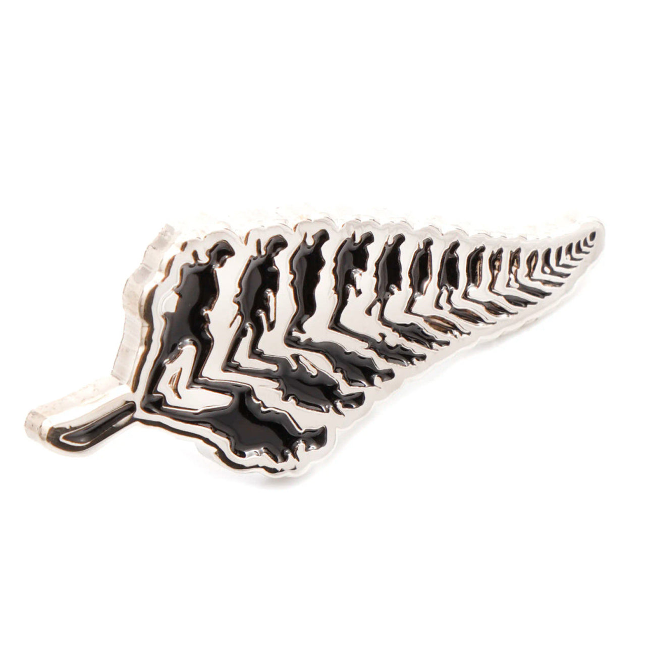 The Soldiers Fern Fond Limited Edition Lapel Pin is a tribute to the rich heritage of New Zealand's brave soldiers and their enduring connection to the iconic silver fern. This exquisite lapel pin marries tradition and contemporary design, making it a must-have collector's item for history enthusiasts and patriots alike. www.defenceqstore.com.au