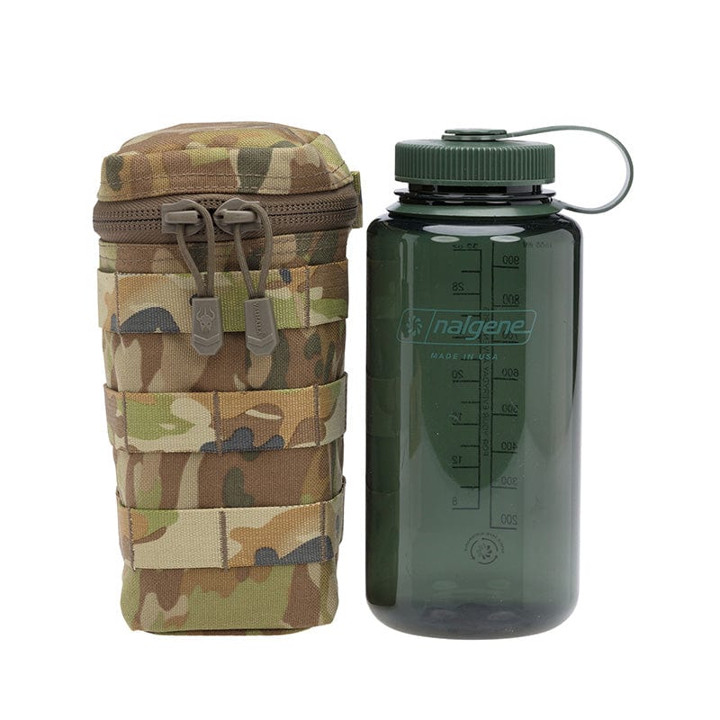 The Tactical 1 Litre Flask Pouch can accommodate the most 1 Litre flask or the Nalgene one litre wide mouth water bottle. The horizontal wrap around zip opening allows the user to easily access and stow their water bottle. www.defenceqstore.com.au