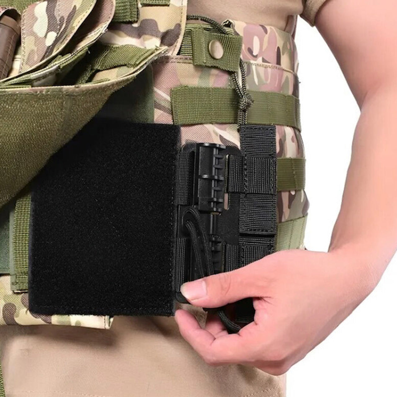 Have you been looking for a quick-release system for your tactical vest? Look no further - the Tactical Quick Release Vest Buckle System Set has you covered! With a simple lift of the cord and pull down, you can easily remove your vest when the situation requires it. www.defenceqstore.com.au