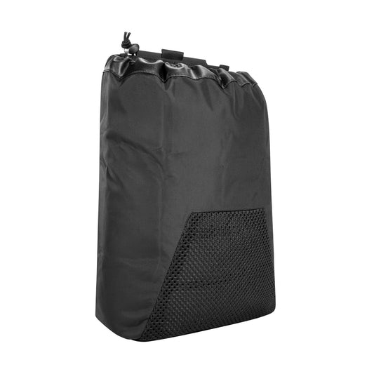 Small foldable depot bag for empty magazines or other utensils. With mesh bottom for quick water drainage. Inside there is a fastening possibility for a M4 magazine pouch or two pistol magazines. The Dump Pouch can be operated even when it is folded. www.defenceqstore.com.au