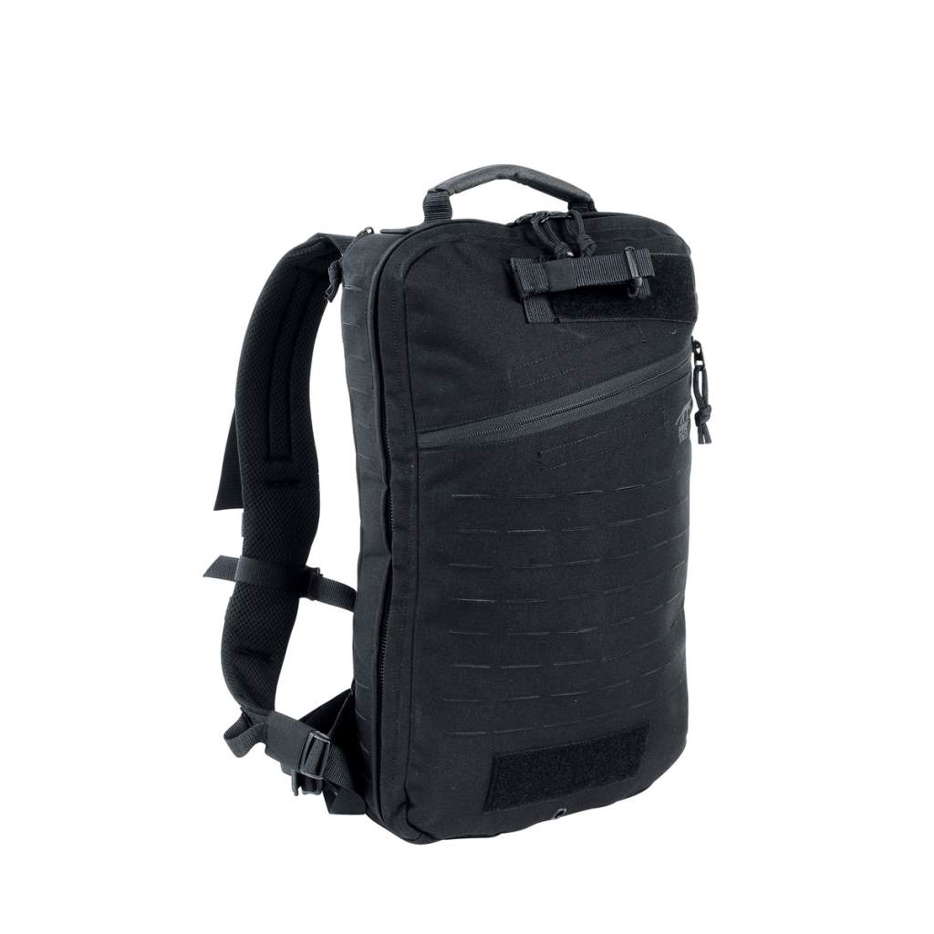 The MOLLE system on the front and sides is laser-cut. The lightweight padded shoulder straps can be detached and kept in a hook-and-loop fastening pocket on the back, and the rucksack comes with webbing so it can be adapted to a panel carrier or waistcoat. Stowable carrying handles for high-speed transportation in an emergency. www.defenceqstore.com.au