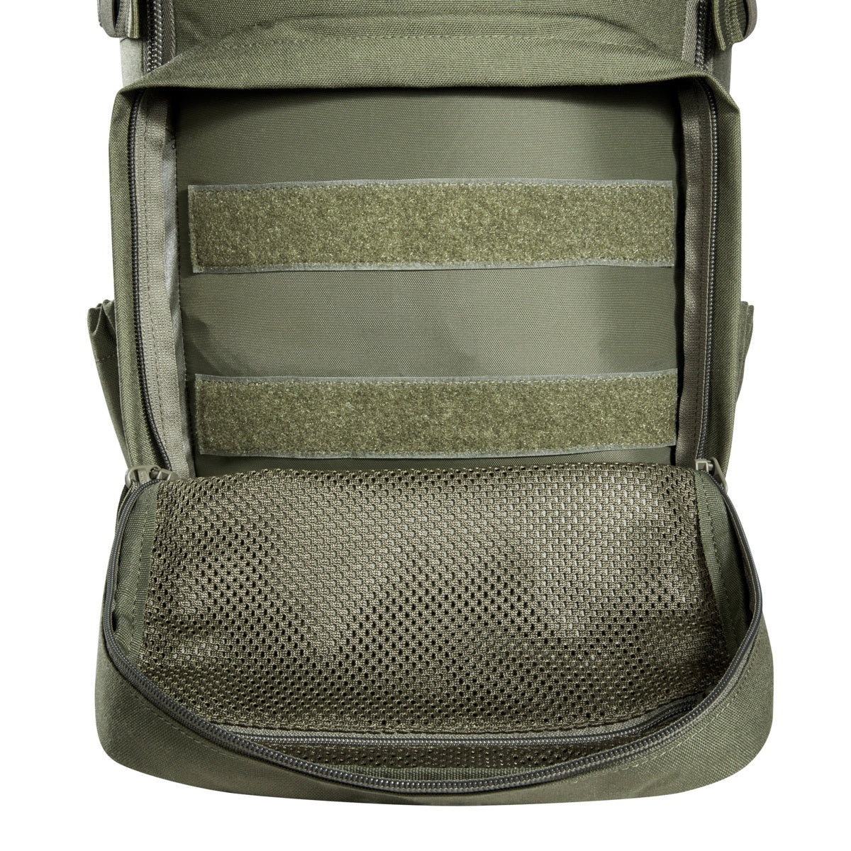 With a main compartment that opens completely and the special zipper guides it's possible to use the pack as a top loader. The shoulder straps can also be adjusted in length in order to wear the backpack over vests. www.defenceqstore.com.au