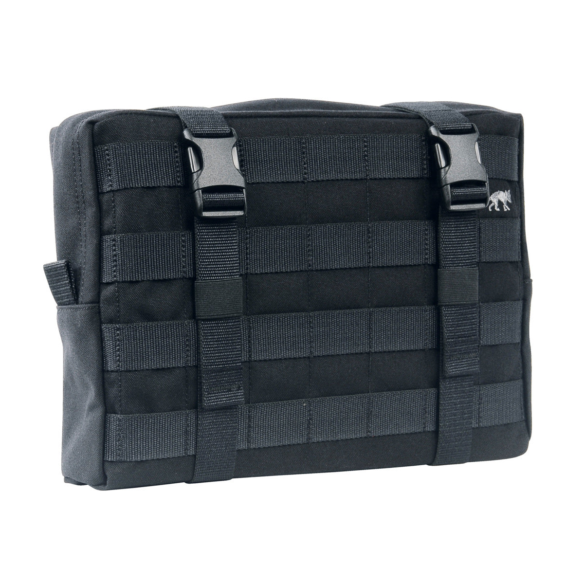 The spacious interior is secured with seven MOLLE loops, allowing for easy access to essential items. Made from CORDURA® 700 den, this pouch is durable and lightweight, weighing only 305g. Add this pouch to your collection of must-have accessories for your outdoor adventures. www.defenceqstore.com.au