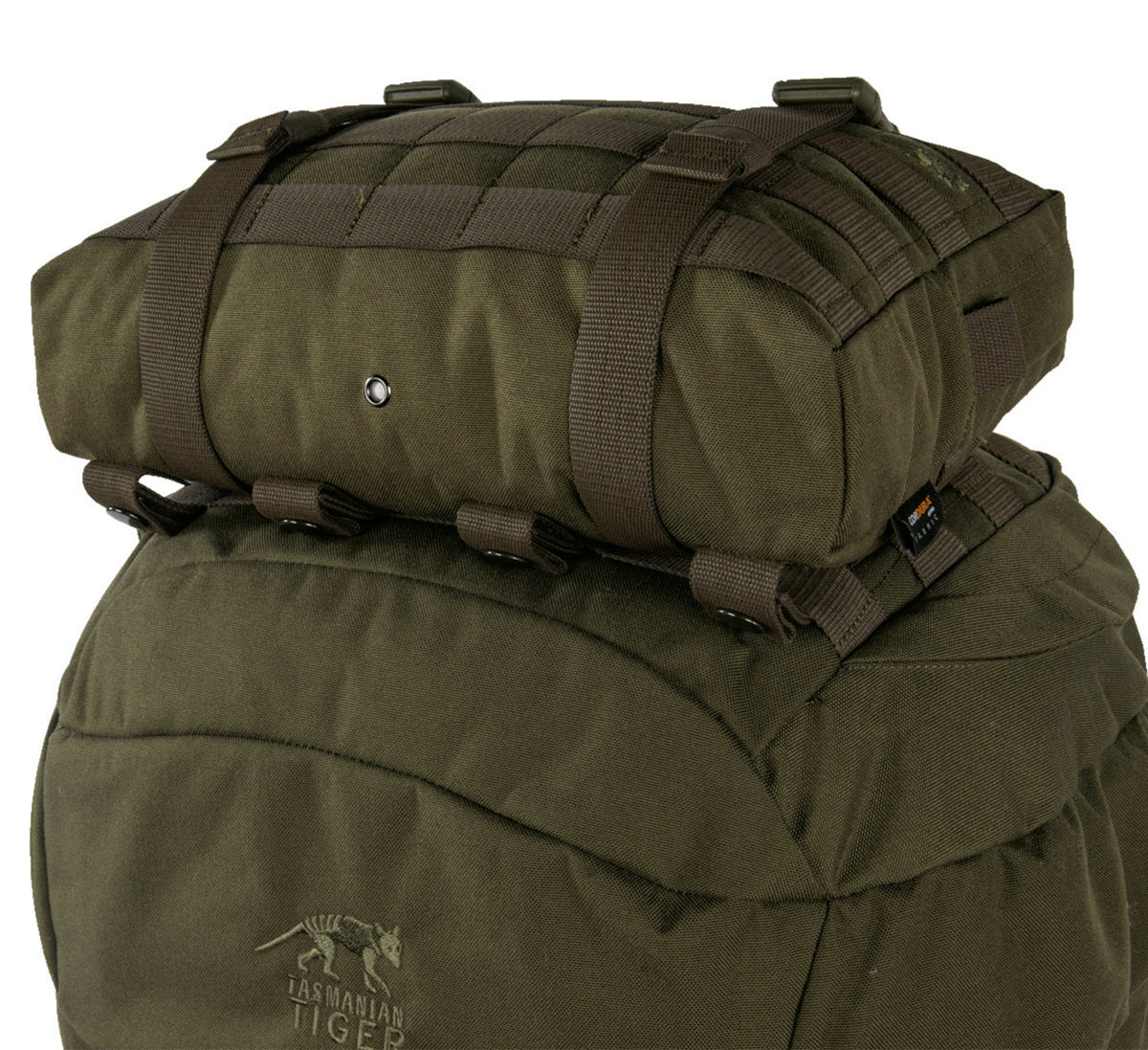 The spacious interior is secured with seven MOLLE loops, allowing for easy access to essential items. Made from CORDURA® 700 den, this pouch is durable and lightweight, weighing only 305g. Add this pouch to your collection of must-have accessories for your outdoor adventures. www.defenceqstore.com.au