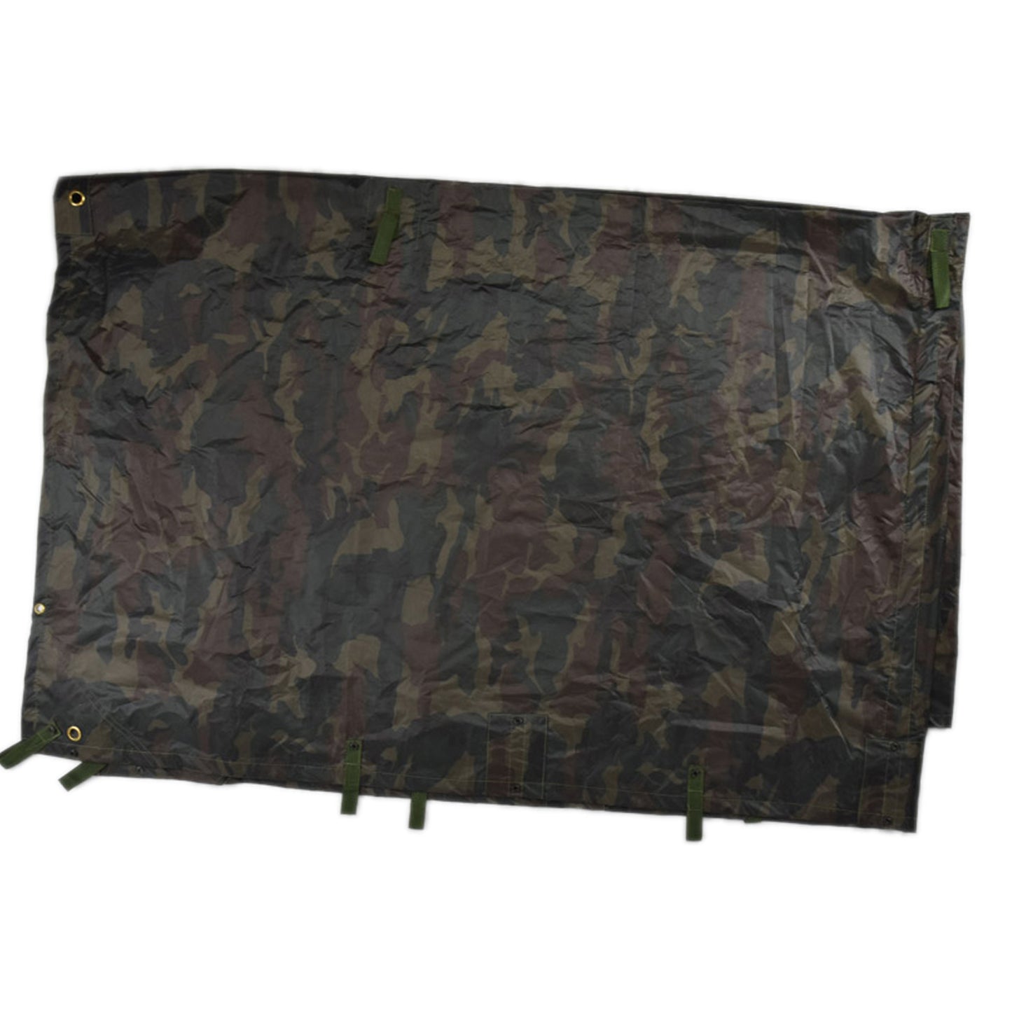 Engineered for serious outdoor adventurers, this Trailblazer Woodland Hootchie delivers reliable shelter in challenging conditions. The durable 75D polyester taffeta construction withstands the elements, while a robust 2000mm water head rating keeps you dry through heavy downpours. www.defenceqstore.com.au