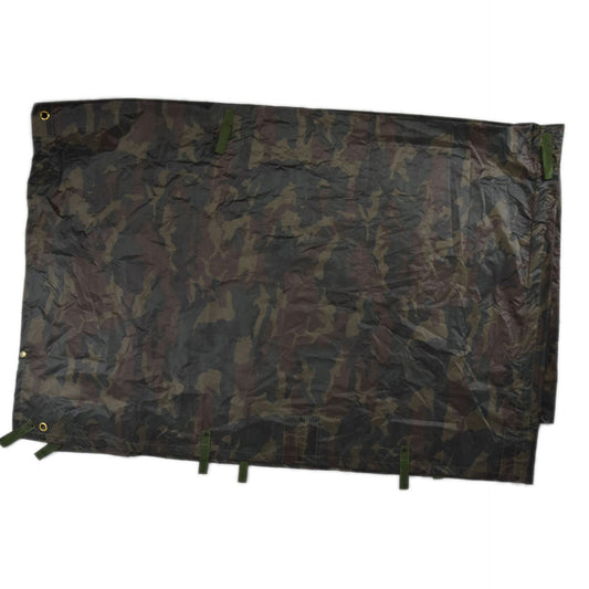 Engineered for serious outdoor adventurers, this Trailblazer Woodland Hootchie delivers reliable shelter in challenging conditions. The durable 75D polyester taffeta construction withstands the elements, while a robust 2000mm water head rating keeps you dry through heavy downpours. www.defenceqstore.com.au